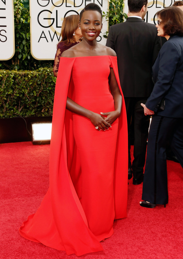  Lupita Nyong’o la Golden Globes 2014 PC: popsugar.com 