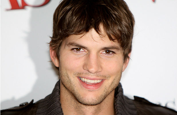 Ashton Kutcher PC: wallpapers.com