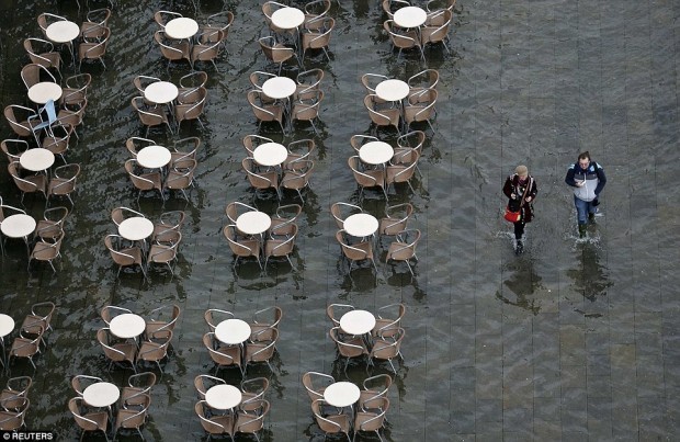 Carnavalul de la Veneția 2015 și inundațiile PC: Reuters