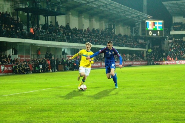 Vadim Bolohan (Moldova) comite faultul din careu, fiind pedepsit cu o lovitură de la 11 metri