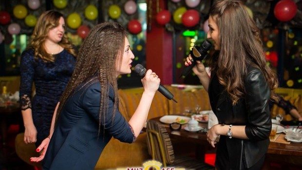 Best of Chisinau: Cele mai bune localuri unde să-ți etalezi vocea la karaoke