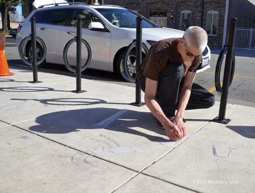 fake-shadow-street-art-damon-belanger-redwood-california-8-599bf27451e53__880