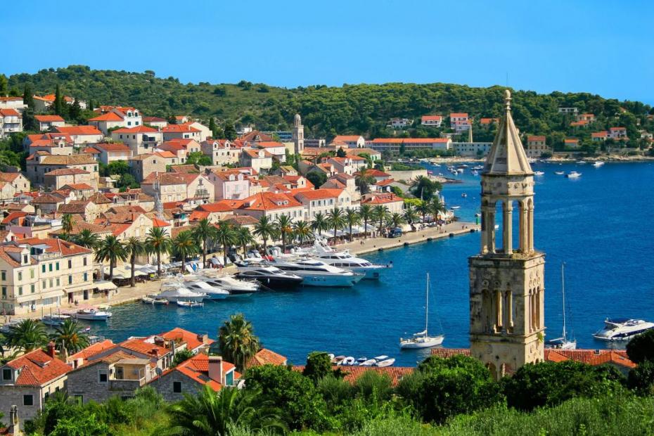 Photo: visit-hvar.com