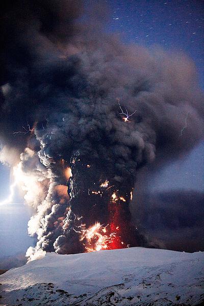 400px-Eyjafjallajökull_by_Terje_Sørgjerd