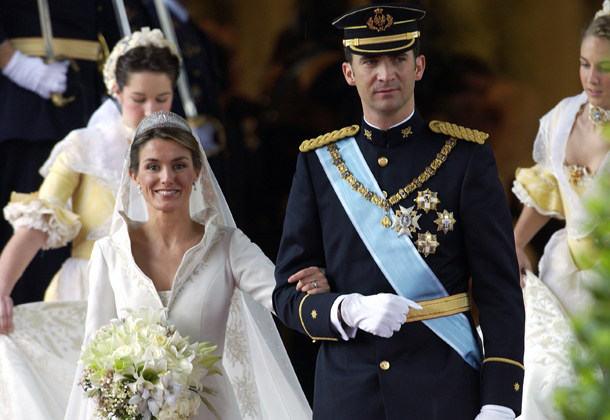MADRID, SPAIN - MAY 22: Crown Prince Felipe Of Spain, Prince Of The Asturias, With His Bride Crown Princess Letizia After Their Wedding And Their Bridesmaids (Photo by Tim Graham/Getty Images)
