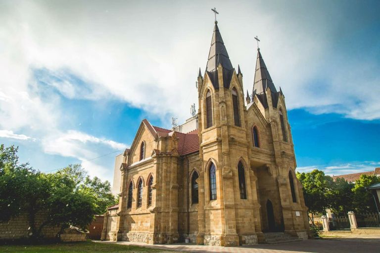 biserica-romano-catolica-din-Orhei-foto-Alexandru-Panis