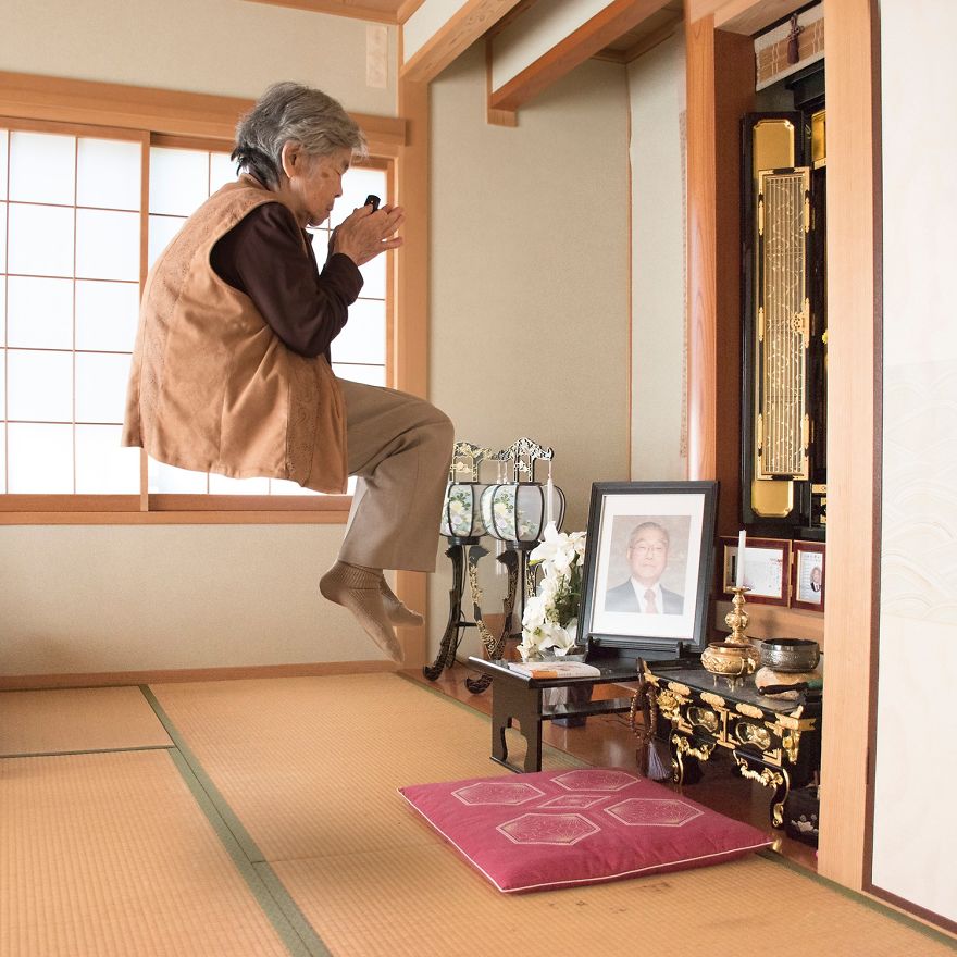 Japanese-great-grandmother-at-age-90-continues-conquering-social-networks-with-her-incredible-joy-of-living-5b6ccc112e8c8__880