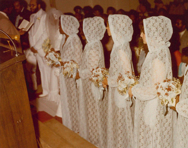 old-fashioned-funny-bridesmaids-dresses-43-5ae3297f56fb6__605
