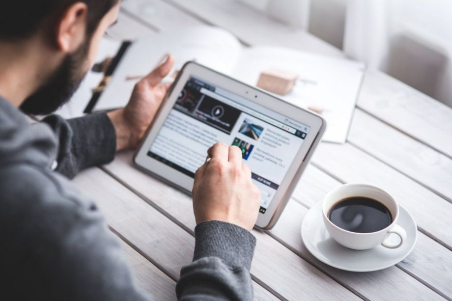 (video) Ai nevoie de surse și date credibile? Lista enciclopediilor online de încredere, pe care te poți baza la școală