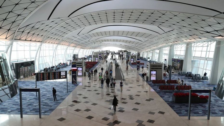 HKIA-Mid-field-Concourse