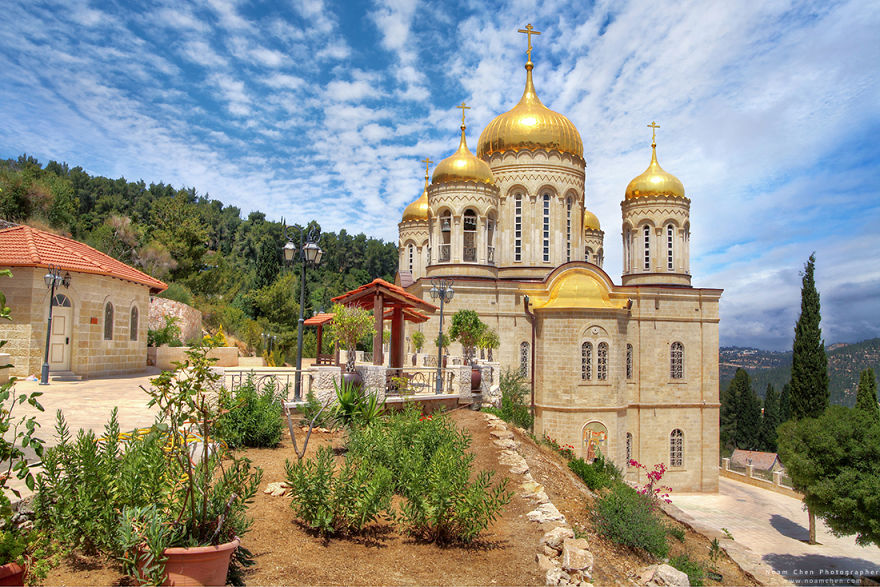 jerusalem-russian-church-5c9bd002e831d__880