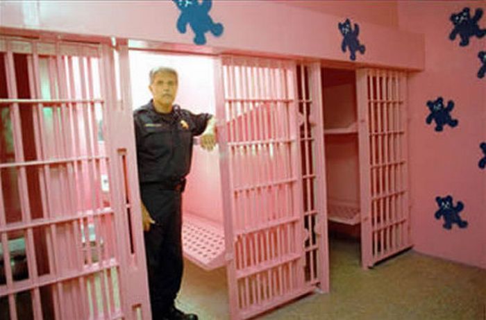 pink_prison-scaled1000