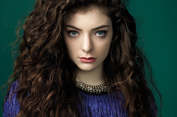 Lorde se luptă și ea cu Photoshopul