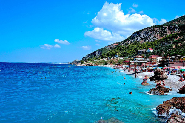 5-The-southern-coast-of-Albania-is-popular-with-tourists-from-Italy-and-Greece-for-beaches.-Photo-by-Godo-Godaj-flickr.jpg