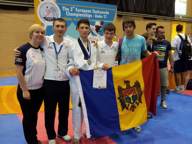 2012-06-17-Andrei-Rotaru-a-luat-argintul-la-Campionatul-European-de-taekwondo-WTF-3