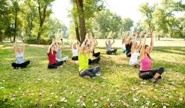 yoga_outside-1024×602