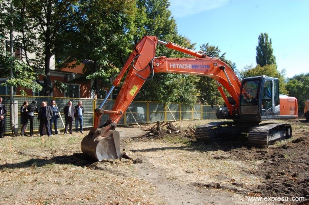 (foto) Au demarat lucrările de construcţie a Palatului Justiţiei din Ungheni