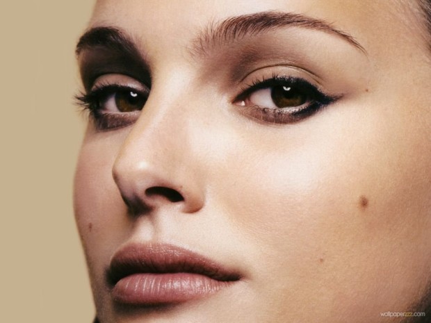 natalie-portman-macro-portrait