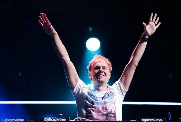 armin-van-buuren-2013