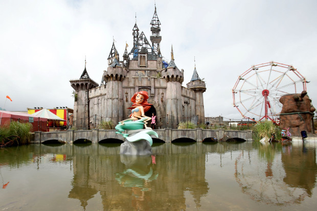 dismaland-landov-01-a8d10882391b2629e18b77ab66547b9223896d41