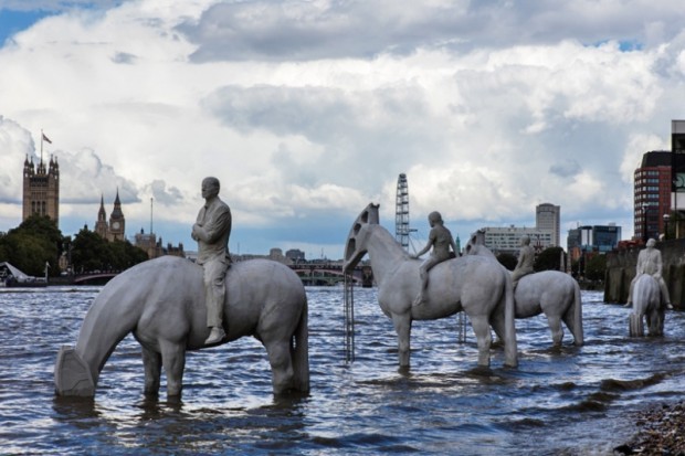 1802510-R3L8T8D-800-the-rising-tide-jason-decaires-taylor-london-designboom-02-2