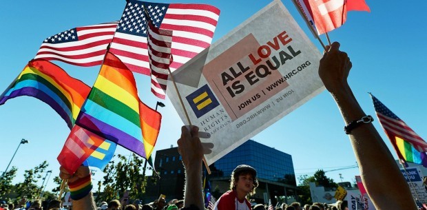 gty_gay_marriage_rally_ll_130627_33x16_1600