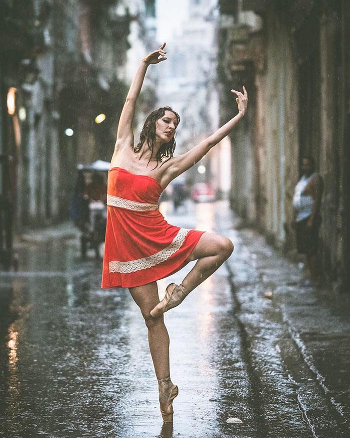 ballet-dancers-cuba-omar-robles-10-5714f5e52a9c1__700