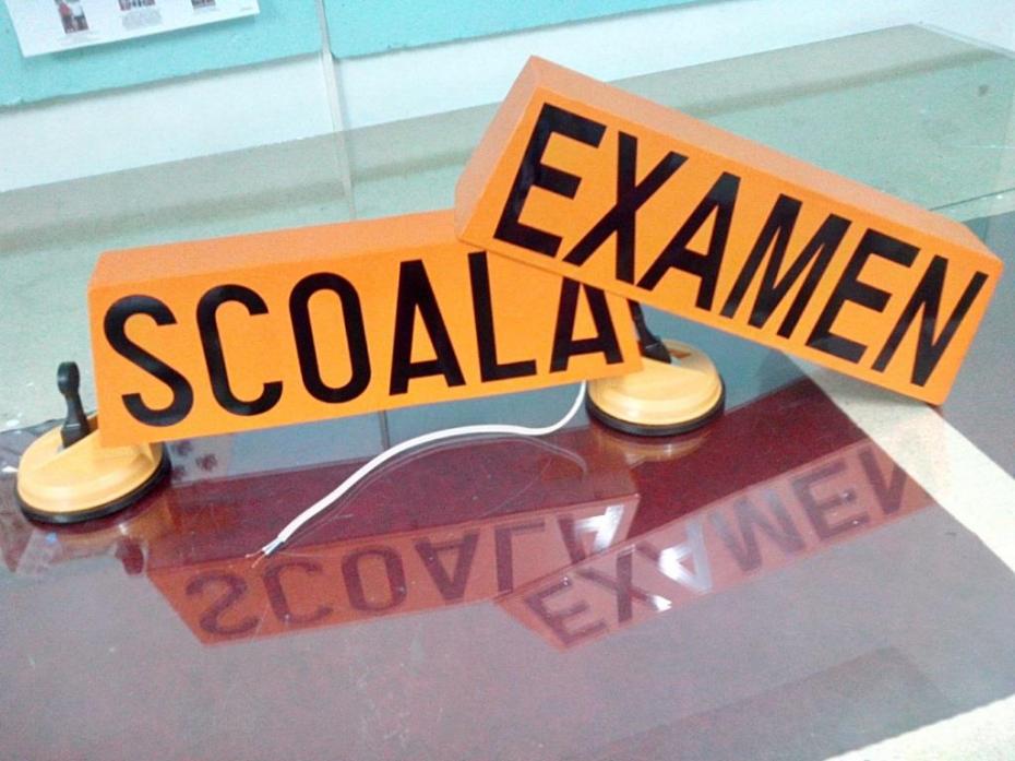 caseta_scoala_examen_auto