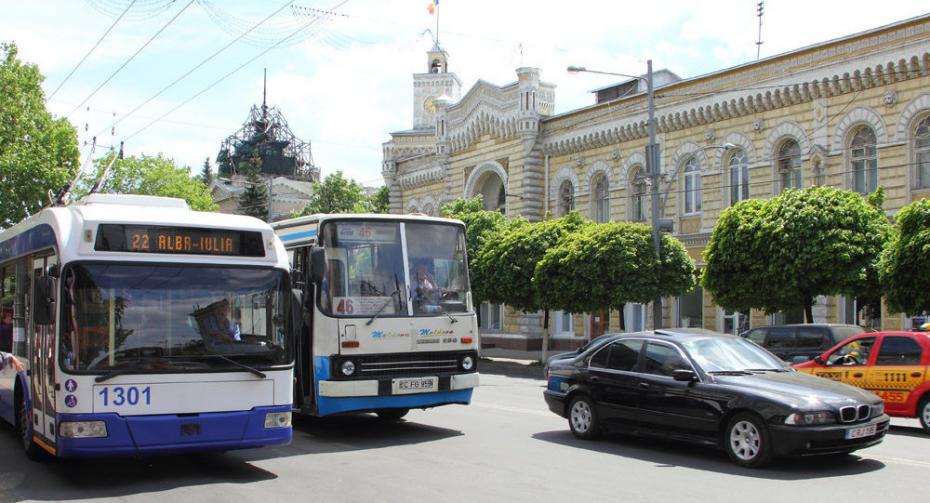 Trafic rutier suspendat în weekend. Iată cum va circula transportul public în Chișinău