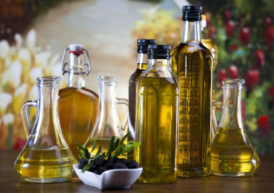 Olive oil and olives