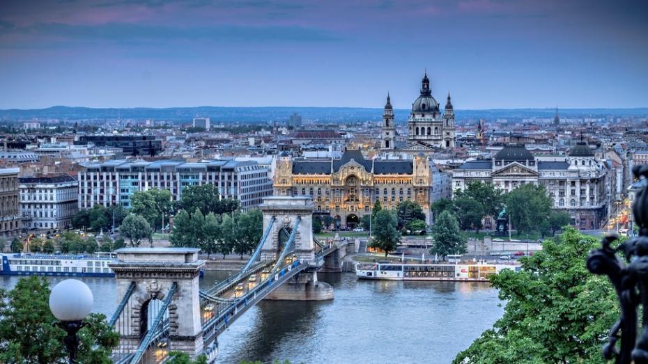 Învață se gândești global la un training internațional pentru tineri la Budapesta