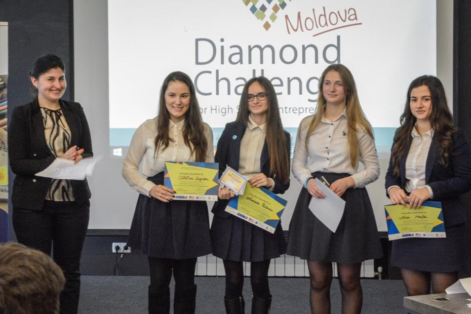 Cele mai îndrăznețe idei de afaceri ale liceenilor participanți la Diamond Challenge Moldova 2017