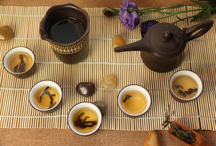 Tea wave masterclass – descoperă ceremonia ceaiului chinezesc, cu istoria și filosofia sa