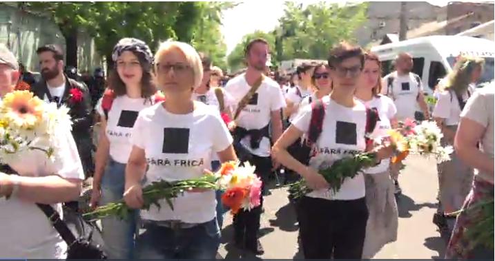 (live video) Persoanele fără frică au ieșit la un marș de solidaritate în centrul Chișinăului