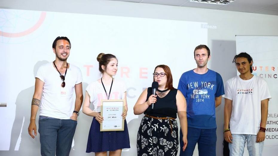 Hackathon-ul media Puterea a cincea, la a treia ediție: Cum faci bani din Internet