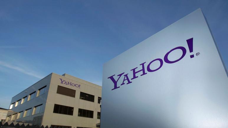 Yahoo Online, vândută pentru 4,48 miliarde de dolari, iar CEO şi-a dat demisia