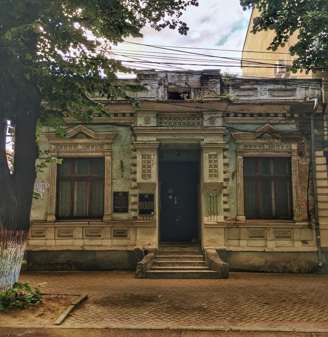 (foto) Descoperiri urbane: Veronica Micle 10 – casa în care a locuit triplul primar al Chișinăului – Pantelimon Sinadino