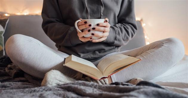 31724-reading-in-bed-books-1200.630w.tn