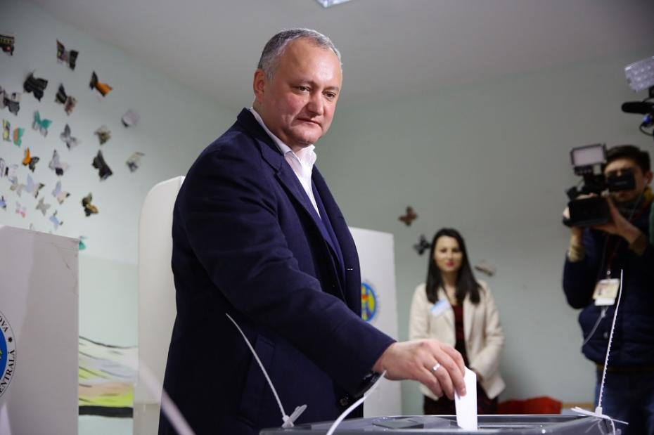 Topul sectoarelor din Chișinău care au votat pentru demiterea lui Dorin Chirtoacă