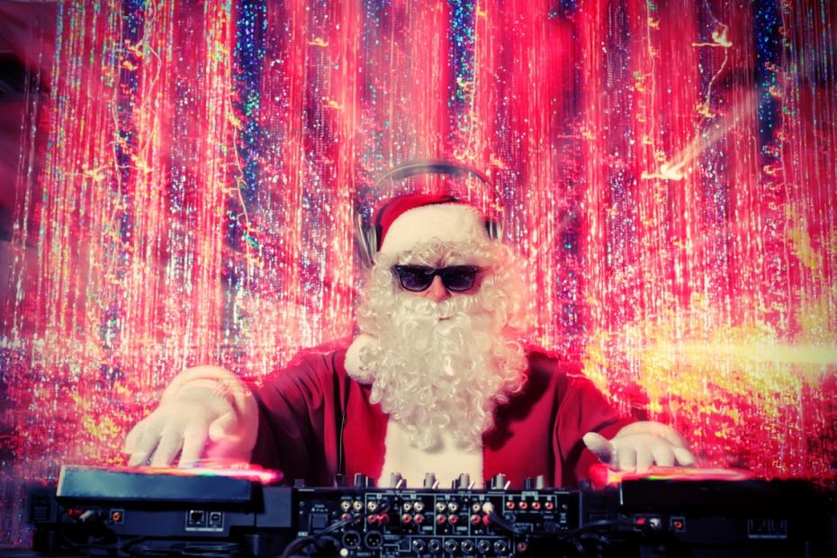 bigstock-DJ-Santa-Claus-mixing-up-some-39150037_1137x758 (1)