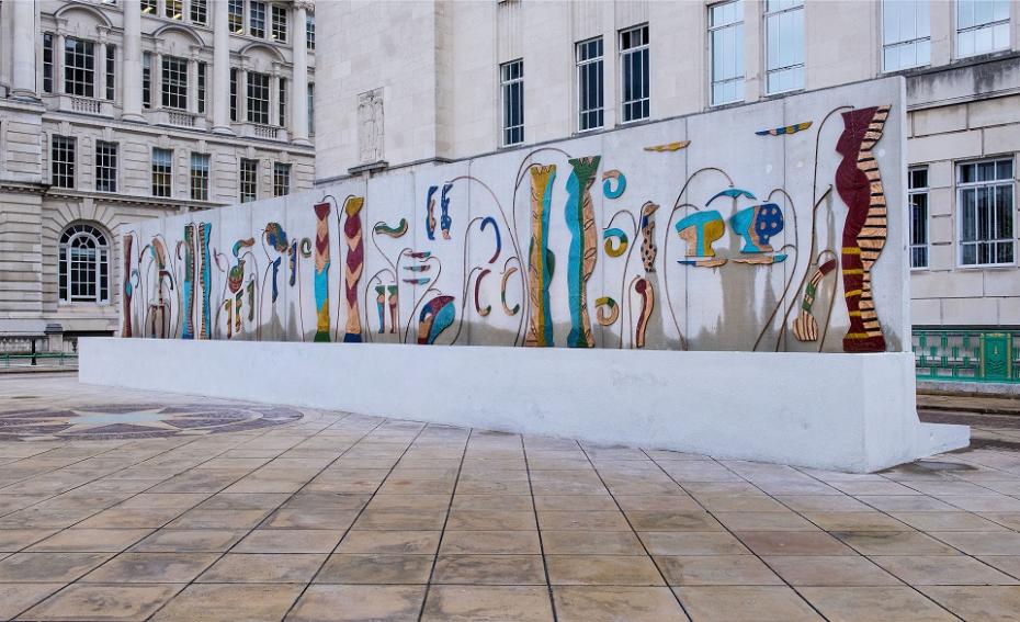 betty-woodman-liverpool-fountain-2016-liverpool-biennial-2016-photo-joel-chester-fildes-1