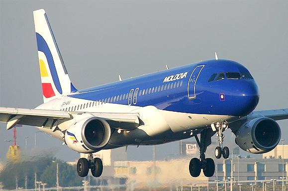 Ministerul Economiei: AIR Moldova este obligată să verifice doar valabilitatea actelor de identitate, NU și biletul de retur