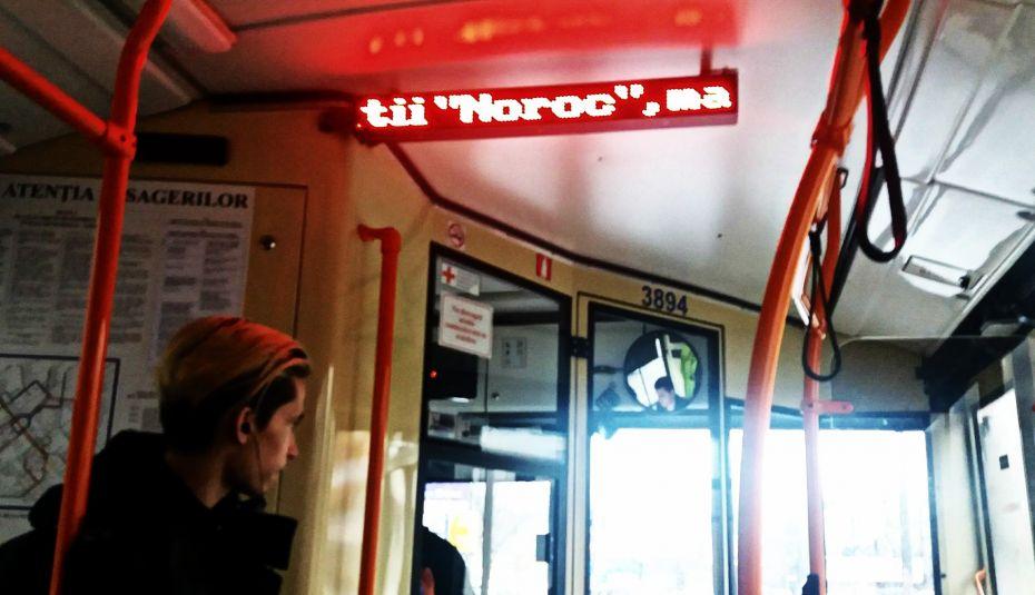 Astăzi, 14 martie, muzica lui Mihai Dolgan şi a legendarei formaţii „Noroc” răsună în troleibuzele din Chișinău