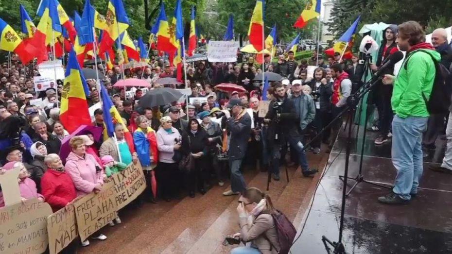 live–protest-contra-modificarii-sistemului-electoral-32274