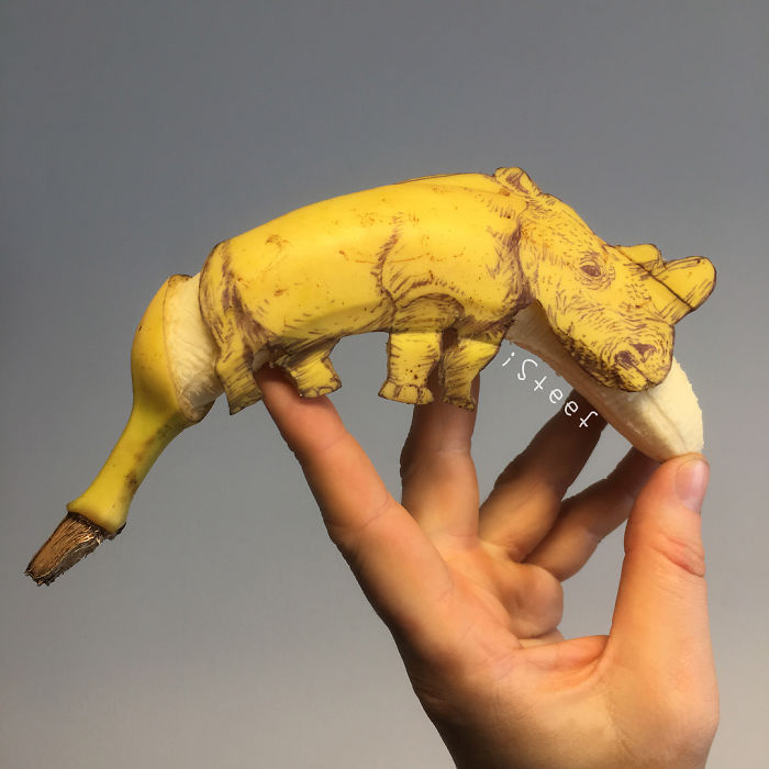 Artist-turns-bananas-into-true-works-of-art-5ac040ed08f45__700