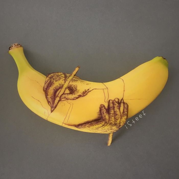 Artist-turns-bananas-into-true-works-of-art-and-the-result-is-incredible-5ac1d4f5a524b__700