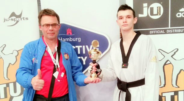 La doar 18 ani a adus o victorie istorică Moldovei la taekwondo. Serghei Uscov a devenit campion la turneul German Open