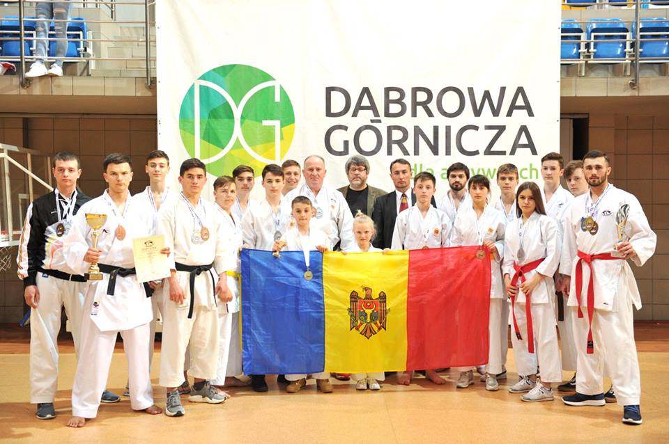 Luptătorii din Moldova au obținut 14 medalii la Campionatul European de karate shotokan