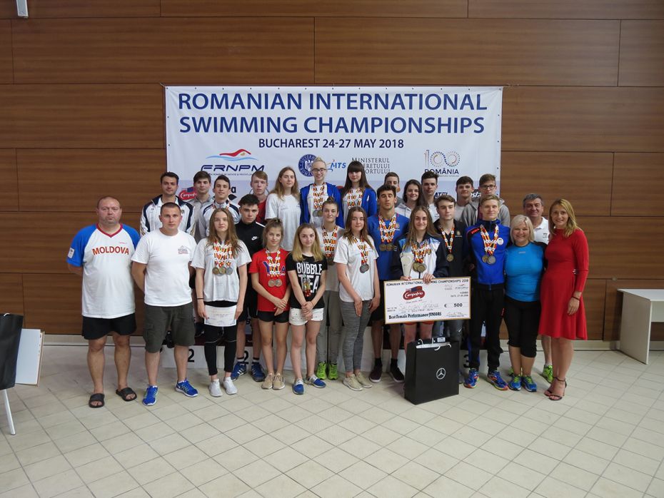 22 medalii la Campionatul deschis al României la înot! Înotătorii moldoveni au scris istorie