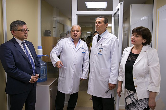 18005012_big1528893283